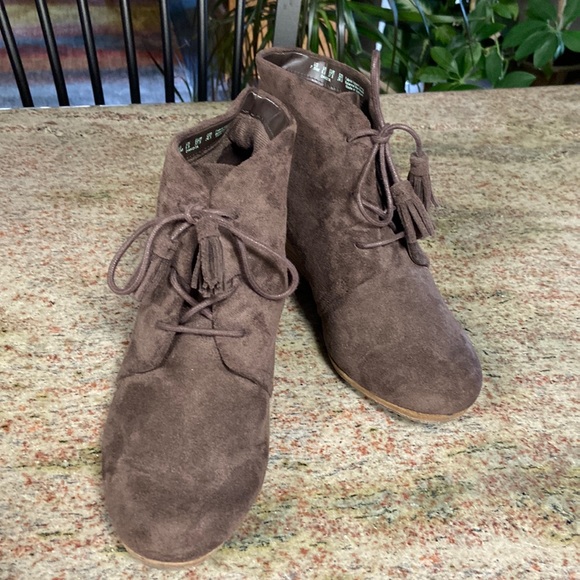 Dr. Scholl's Shoes - Tasseled Wedge Booties